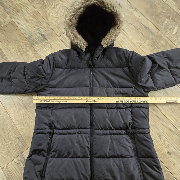 Gap Womens Large Black Puffer Winter Coat with Faux Fur Hood - Picture 6 of 9